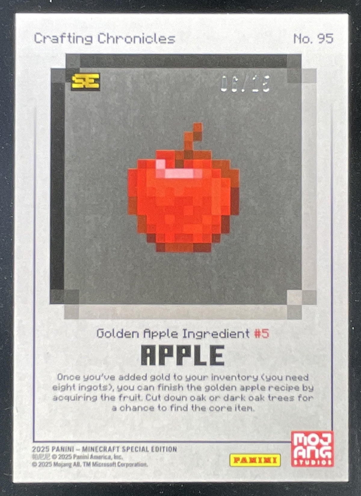 2025 Panini Minecraft Special Edition Cubic #95 Apple Crafting Chronicles /15 product image 2, provided for visual reference