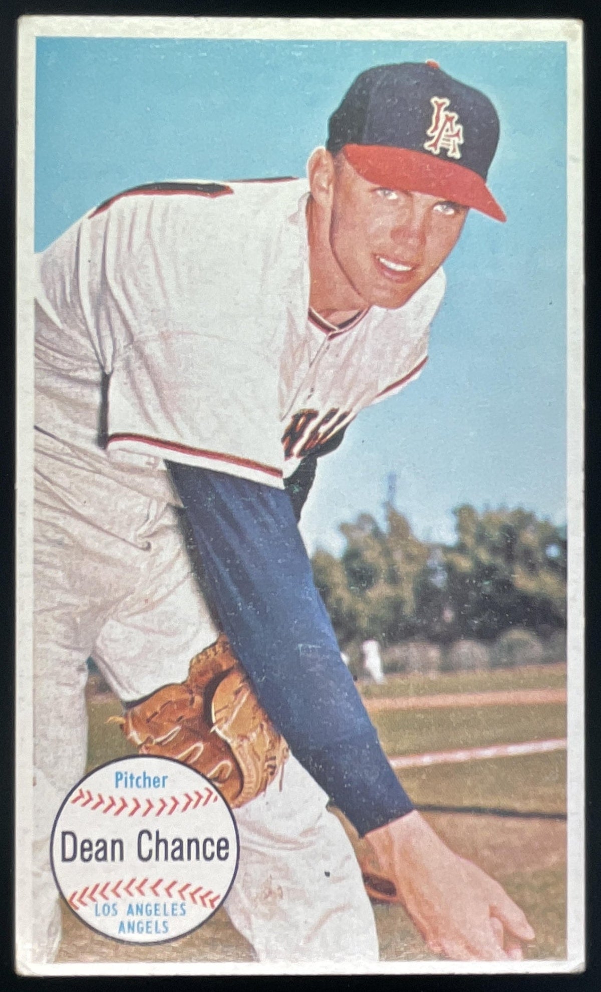 1964 Topps Giants #16 Dean Chance product image 1, provided for visual reference and product detail review