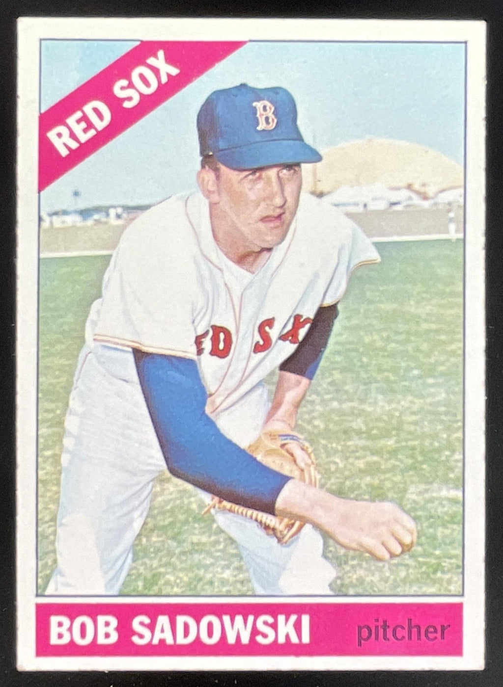 1966 Topps #523 Bob Sadowski product image 1, provided for visual reference and product detail review