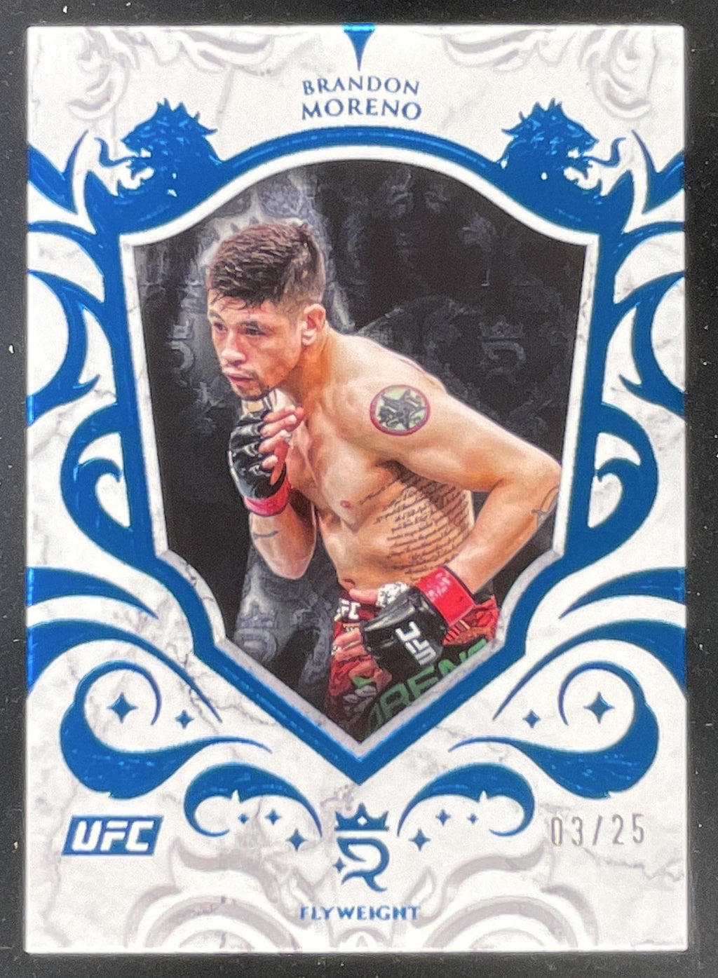 2025 Topps UFC Royalty Blue #91 Brandon Moreno /25 product image 1, provided for visual reference and product detail review