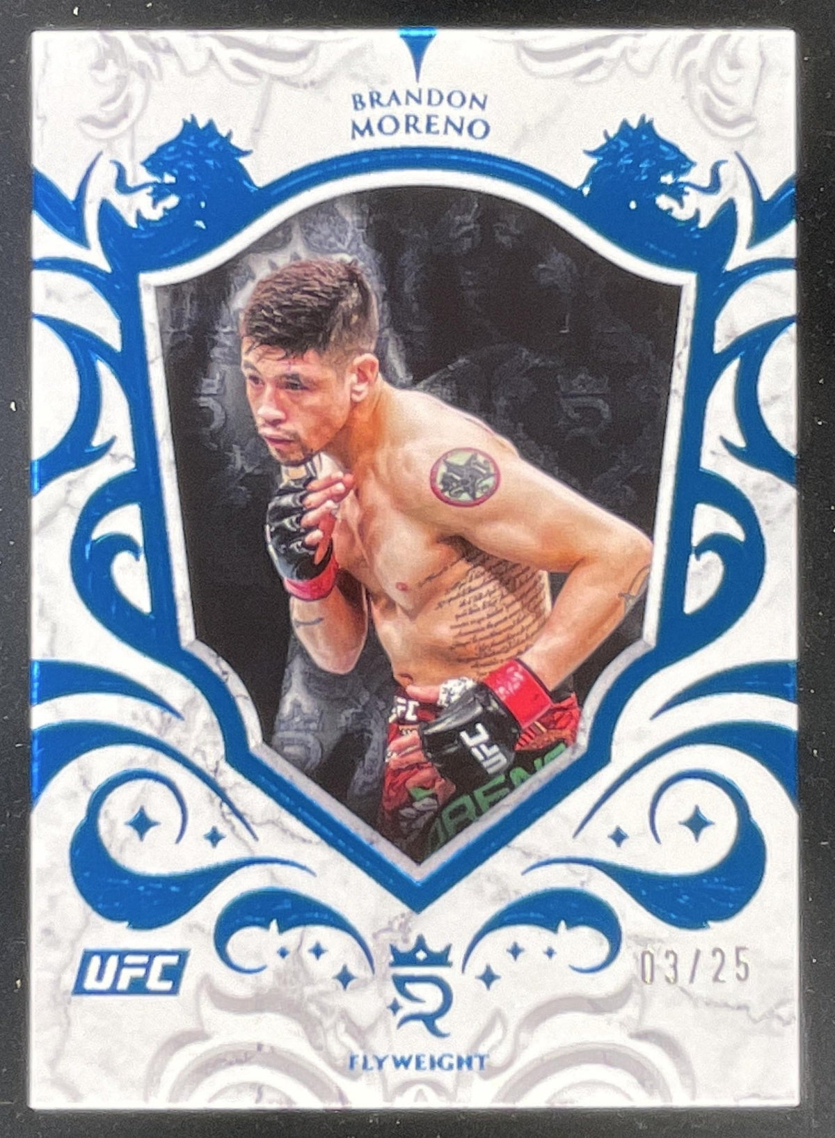 2025 Topps UFC Royalty Blue #91 Brandon Moreno /25 product image 1, provided for visual reference and product detail review