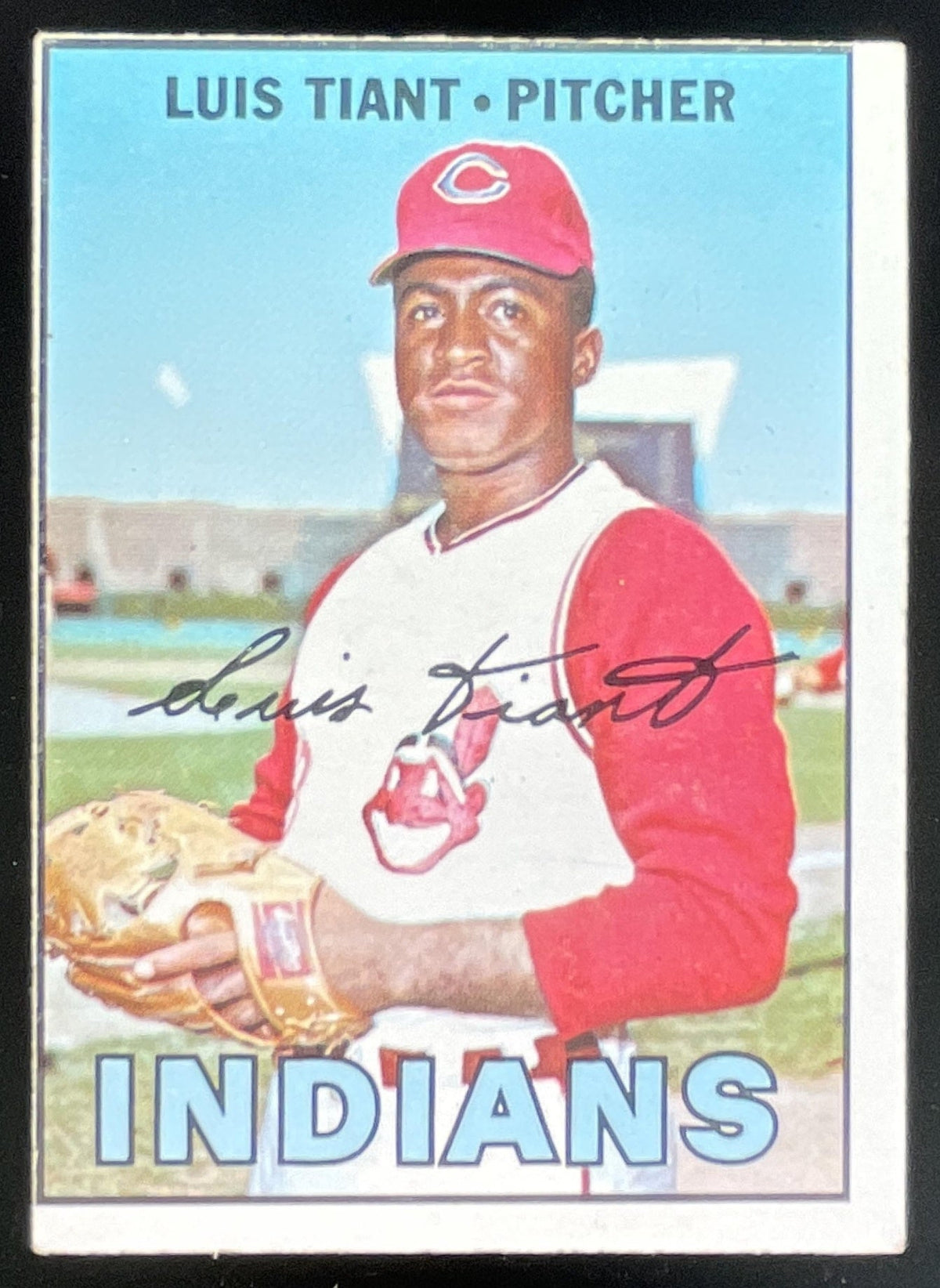 1967 Topps #377 Luis Tiant product image 1, provided for visual reference and product detail review