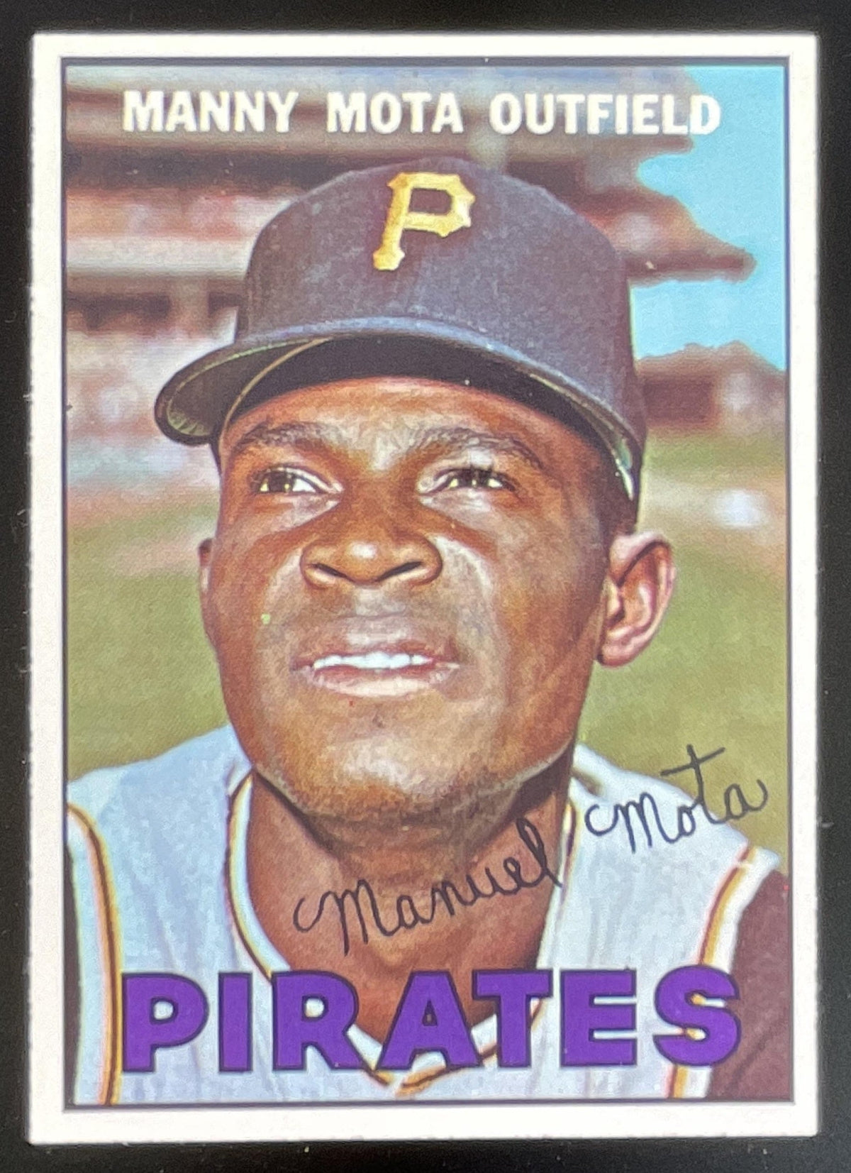 1967 Topps #66 Manny Mota product image 1, provided for visual reference and product detail review