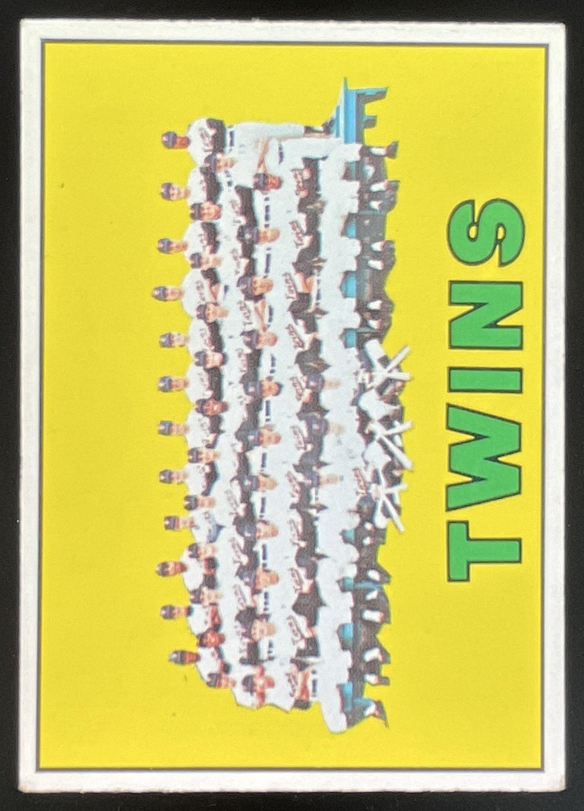 1967 Topps #211 Minnesota Twins product image 1, provided for visual reference and product detail review
