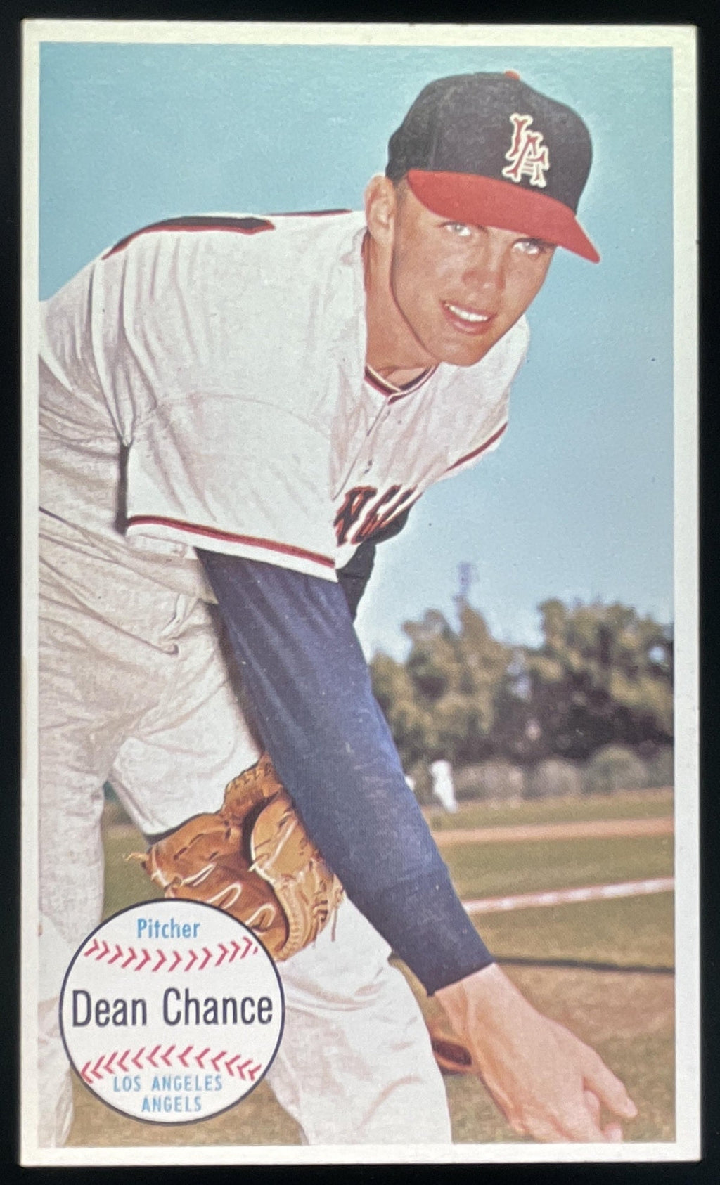 1964 Topps Giants #16 Dean Chance product image 1, provided for visual reference and product detail review