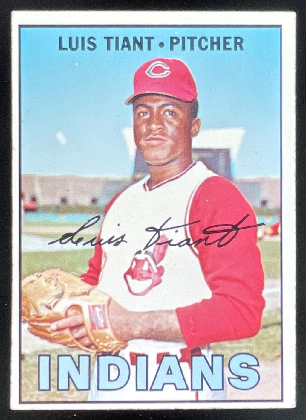 1967 Topps #377 Luis Tiant product image 1, provided for visual reference and product detail review